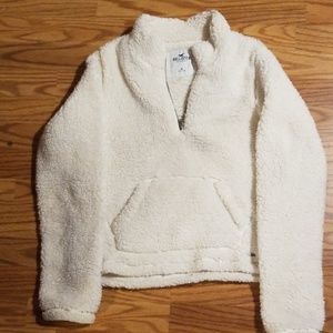 hollister sherpa half zip
